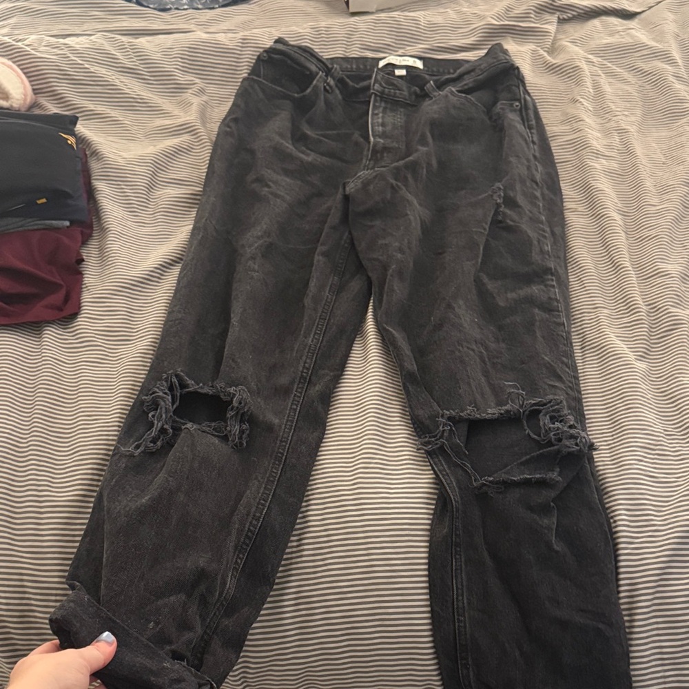 Abercrombie & Fitch Black Distressed Boyfriend Jeans